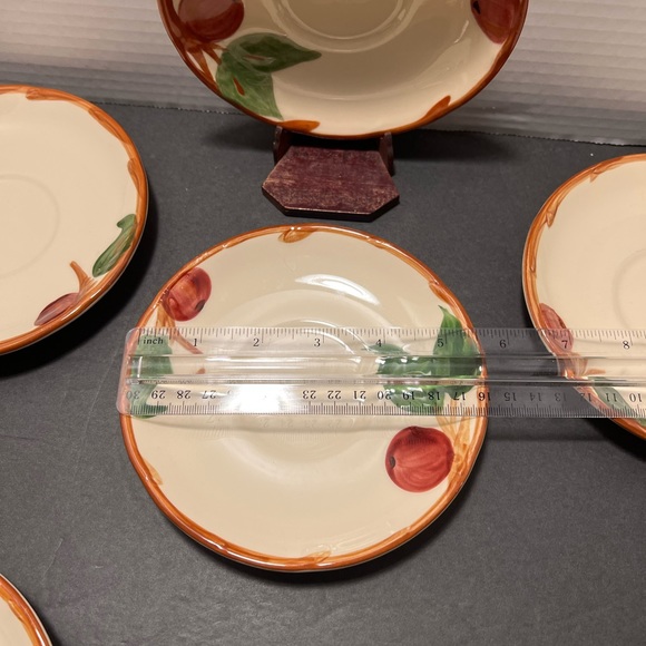 6 Franciscan ware apple pattern vintage saucers - Picture 4 of 7